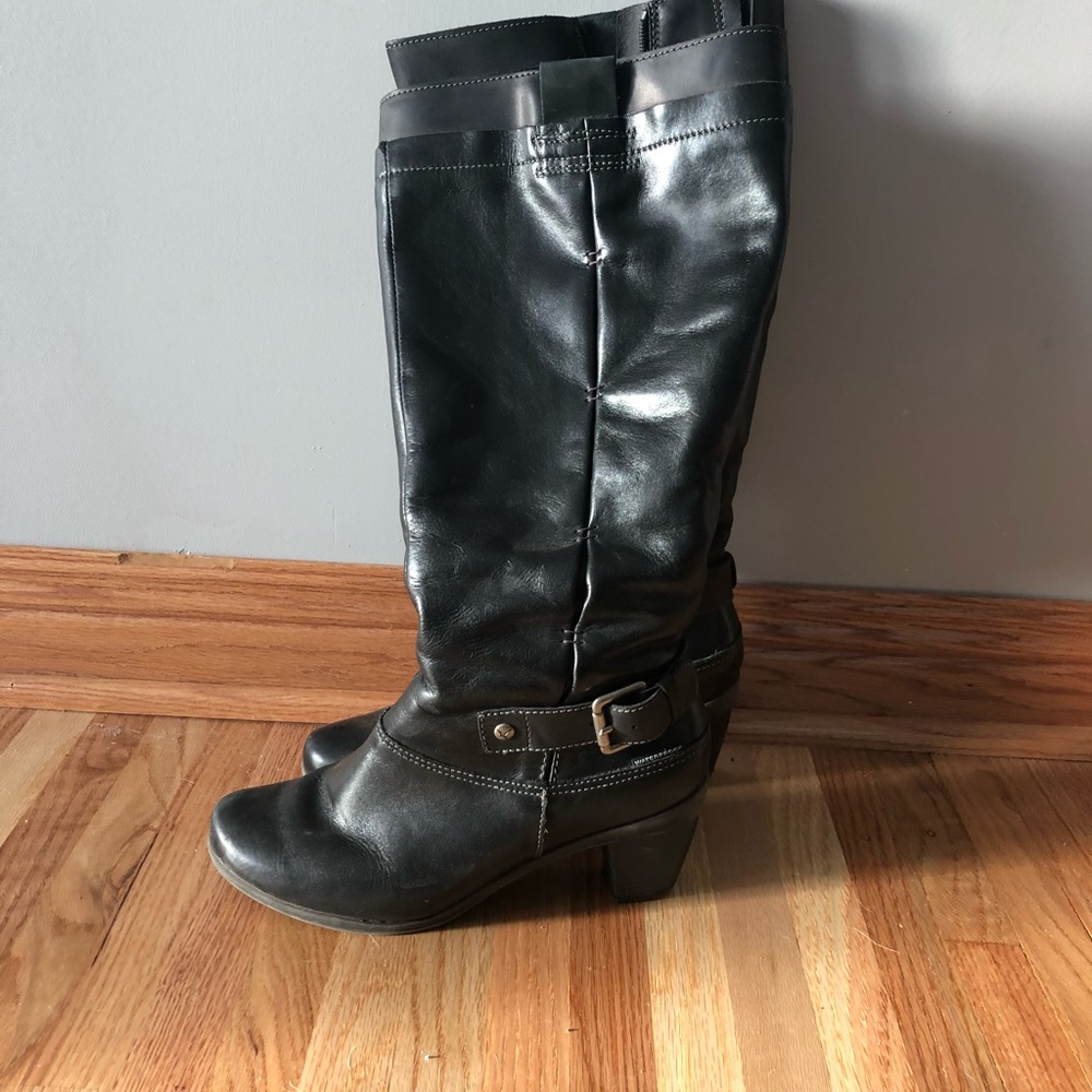 Pikolinos black boots